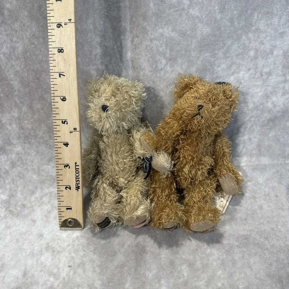 2003 Boyds Bears Celebration of Friendship Heirloom Series  50009 With Tags